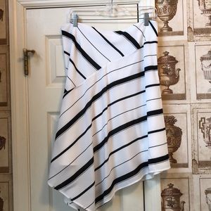Banana Republic B&W Stripe Asymmetrical NWT